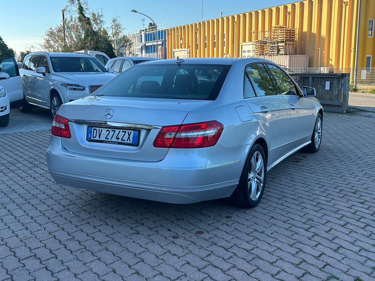 Mercedes-benz E 250 E 250 CDI BlueEFFICIENCY Avantgarde AMG