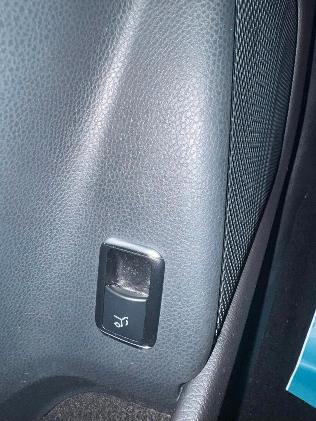 Mercedes-benz GLA 200 d Automatic Premium NIGHT EDITION