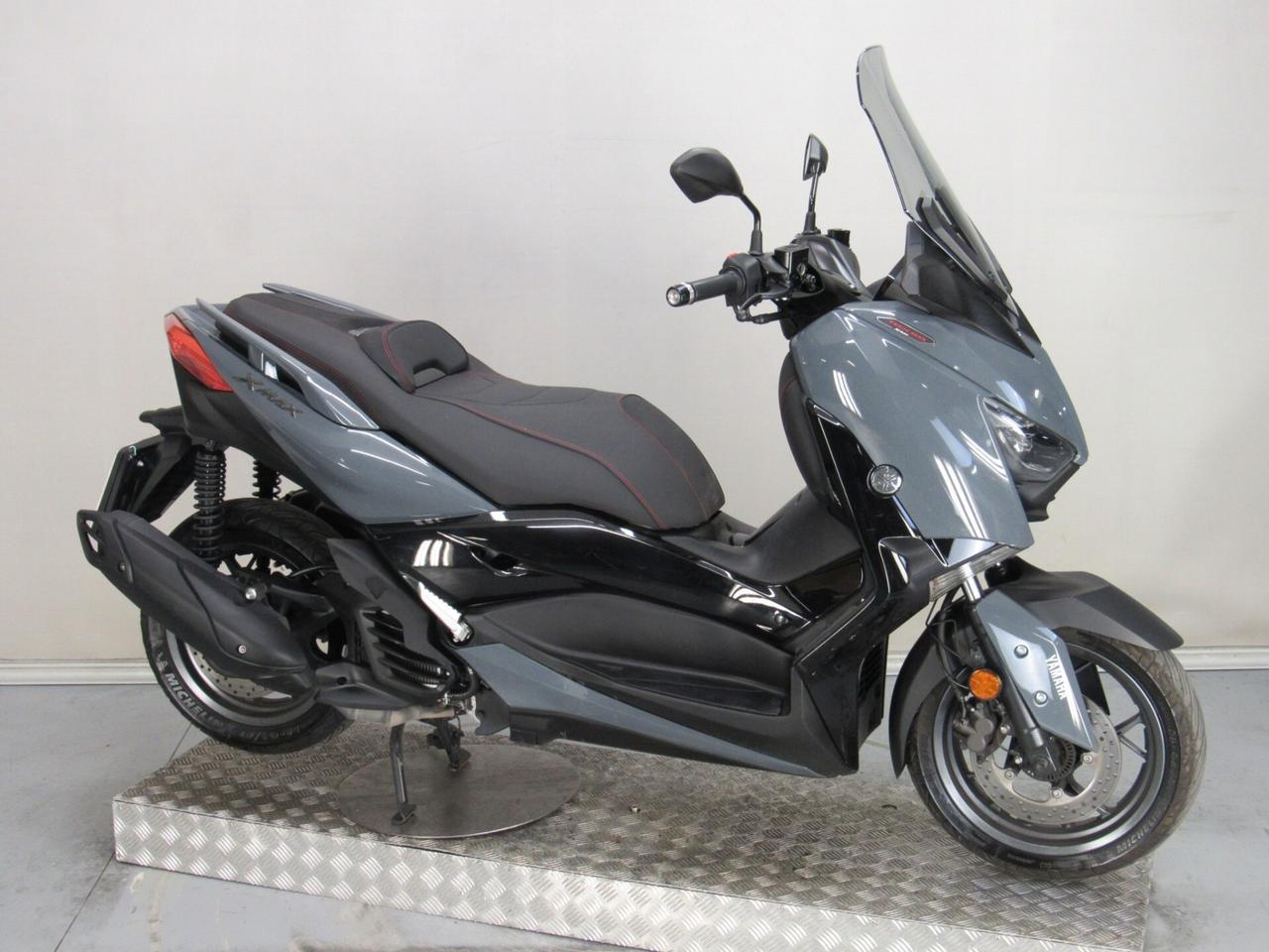 Yamaha X-Max 125 ABS TECH MAX POWER GREY