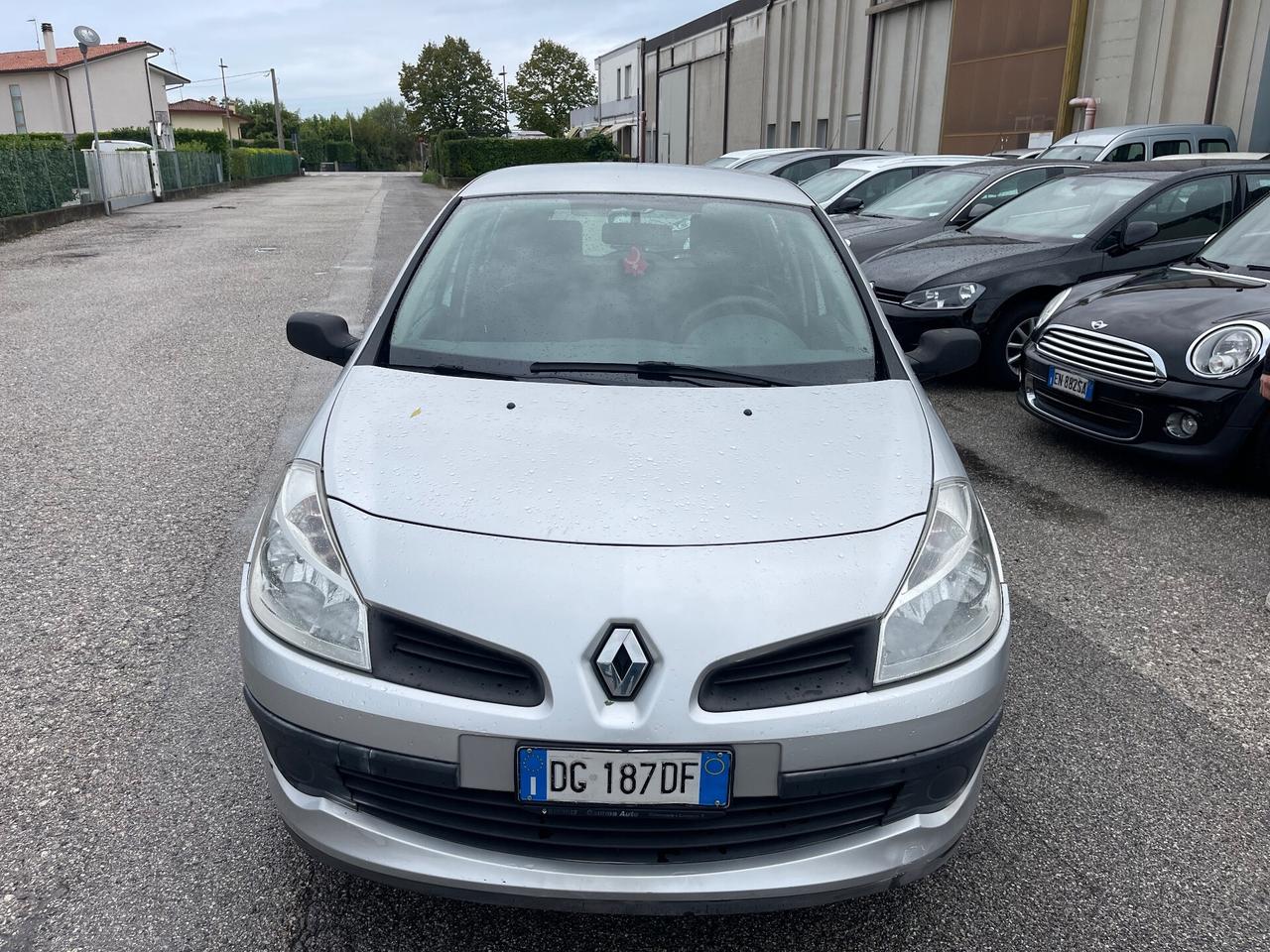 Renault Clio 1.2 NEOPATENTATI