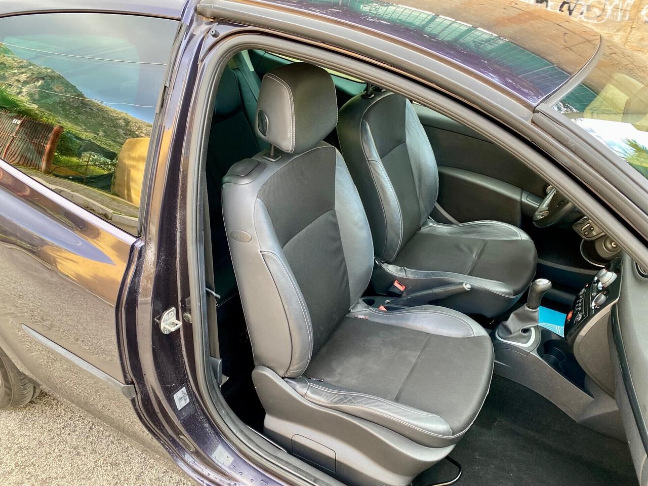 Renault Clio 1.2 16V 75cv 3 porte Confort