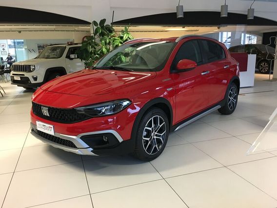 FIAT Tipo 1.5 Hybrid DCT 5 porte Red