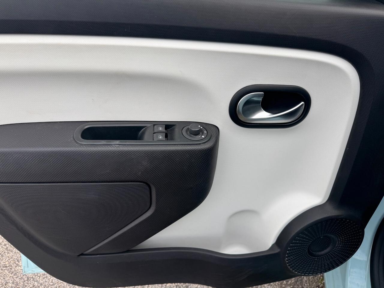 Renault Twingo 1.0cc SCe 65cv Equilibre