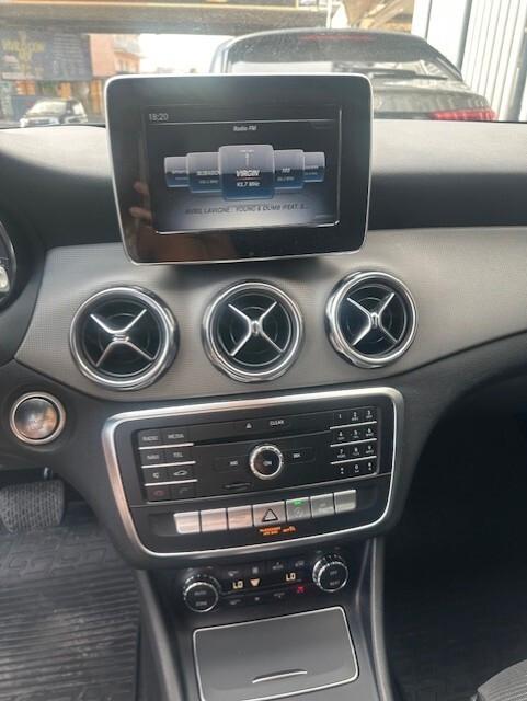 MERCEDES GLA AMG AUTOMATICO 2019