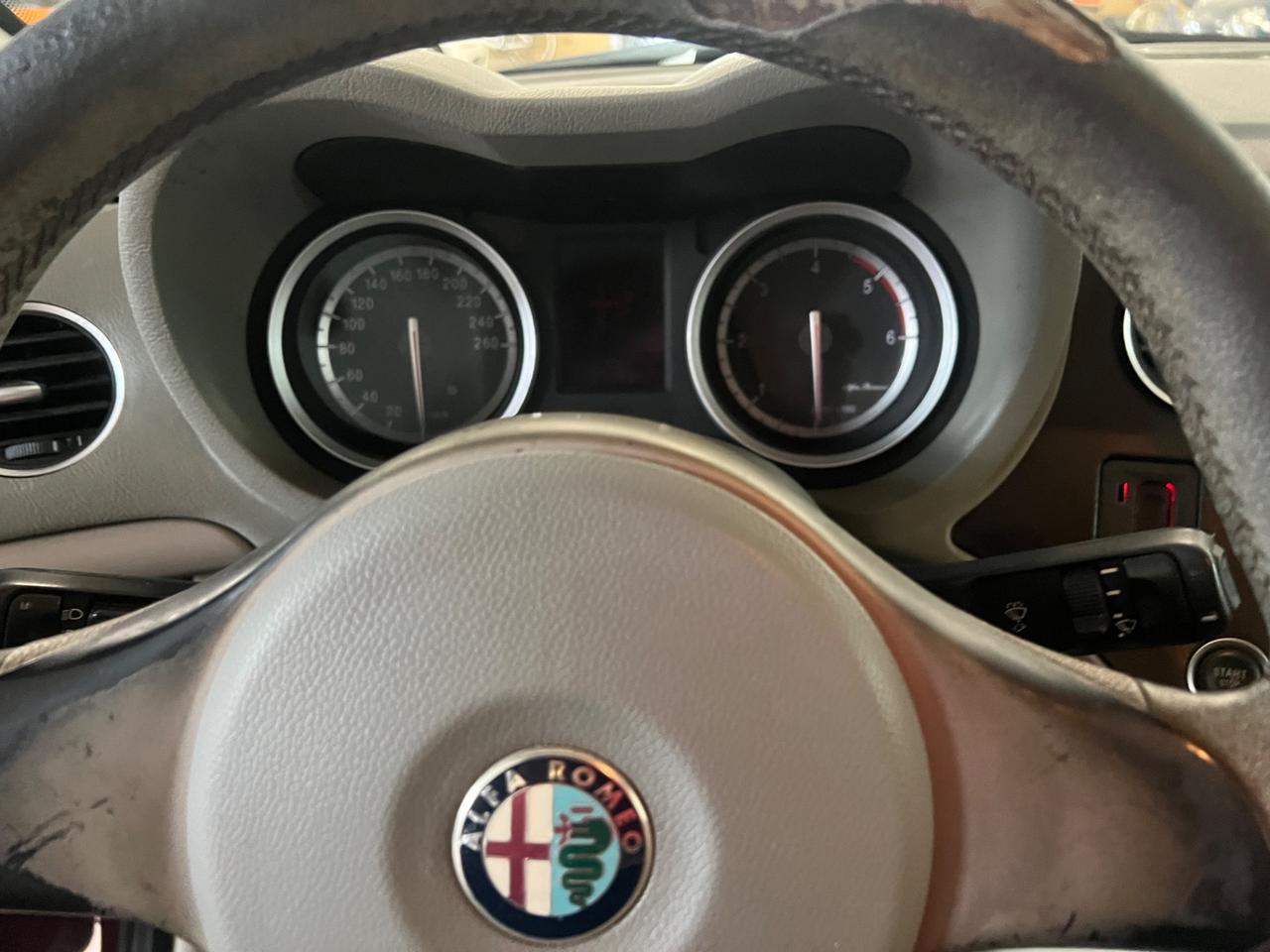 Alfa Romeo 159 1.9 JTDm 16V Exclusive friz e cinghia nuove