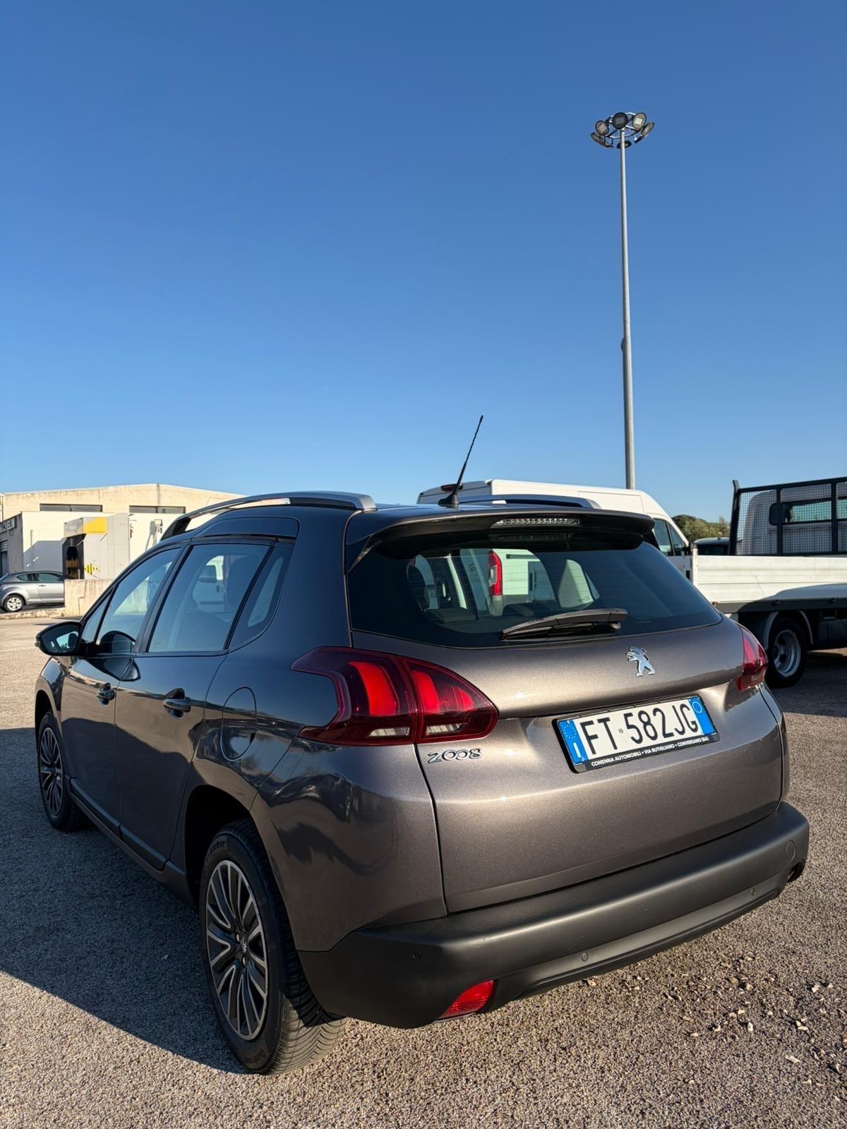 Peugeot 2008 PureTech 82 Allure