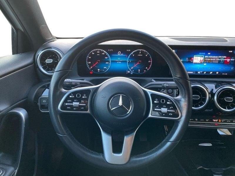 Mercedes-Benz Classe A A 180 d Sport Night edition auto