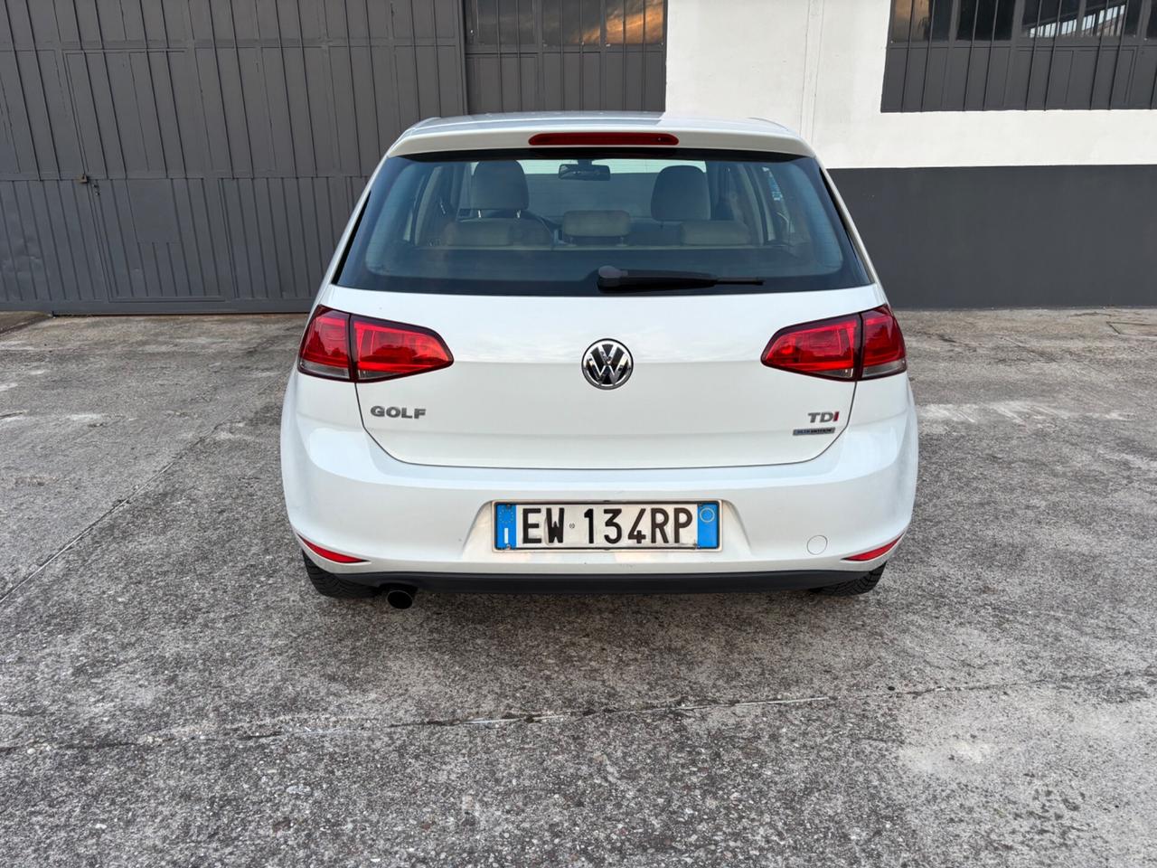 Volkswagen Golf 1.6 TDI. Neopatentati. Garanzia