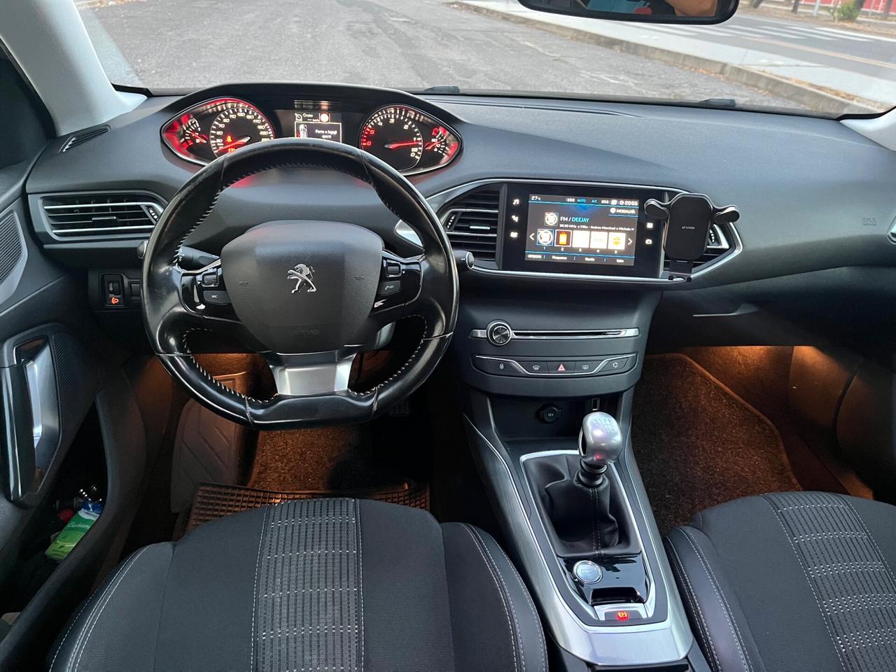 Peugeot 308 BlueHDi 130 S&S Allure
