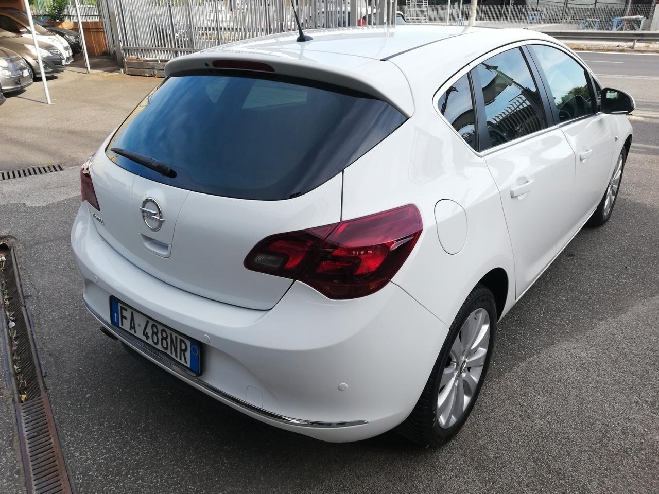 Opel Astra 1.4 Turbo 140CV 5 porte GPL Tech Cosmo