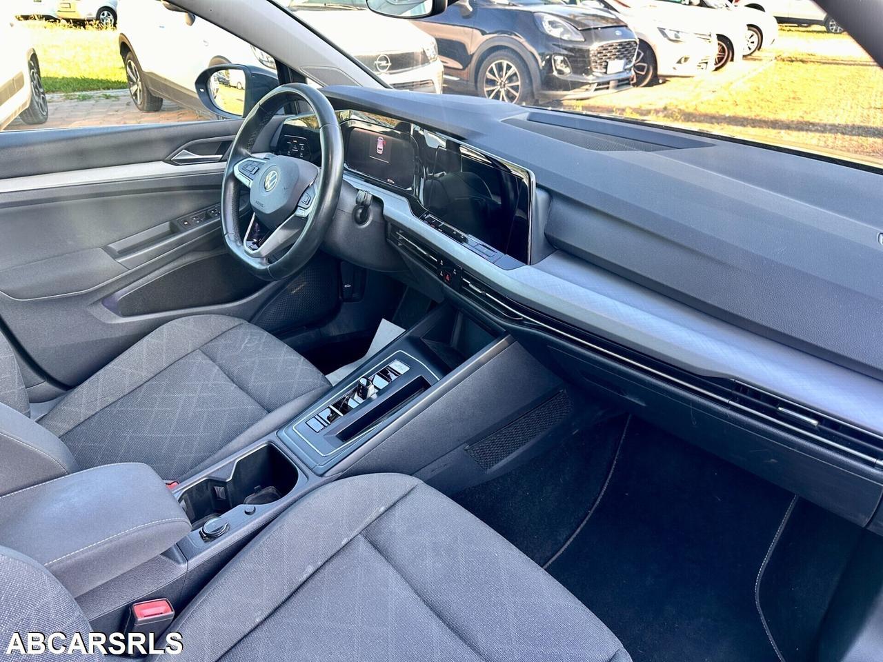 VOLKSWAGEN - Golf VIII - 2.0 TDI DSG Life 5p. - UN