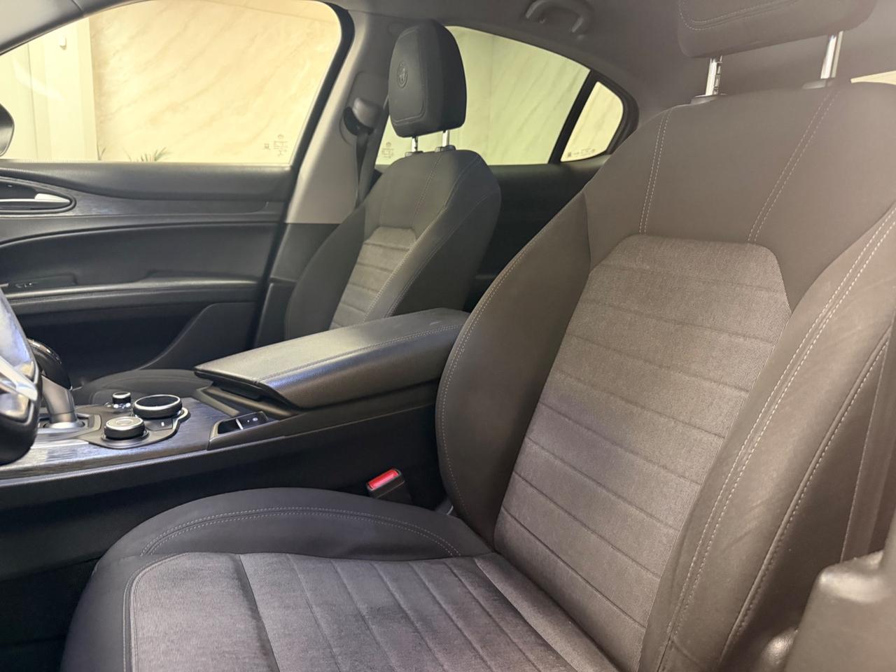 Alfa Romeo Stelvio 2.2 Turbodiesel 160 CV AT8 RWD Sport-Tech