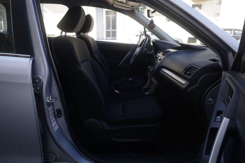 Subaru Forester Subaru Forester 2.0D-S 6MT Dynamic ANNO 2014