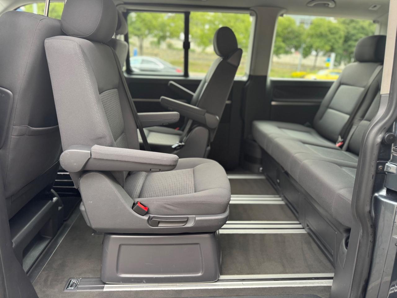 Volkswagen Multivan 2.5 TDI 174cv GANCIO DI TRAINO