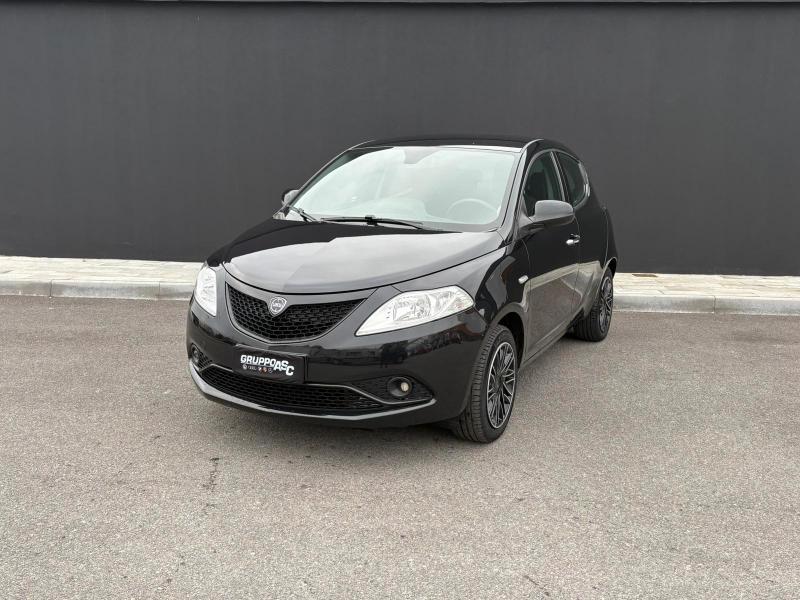 LANCIA YPSILON 1.2 BENZ 69 CV ADATTA A NEOPATENTATI