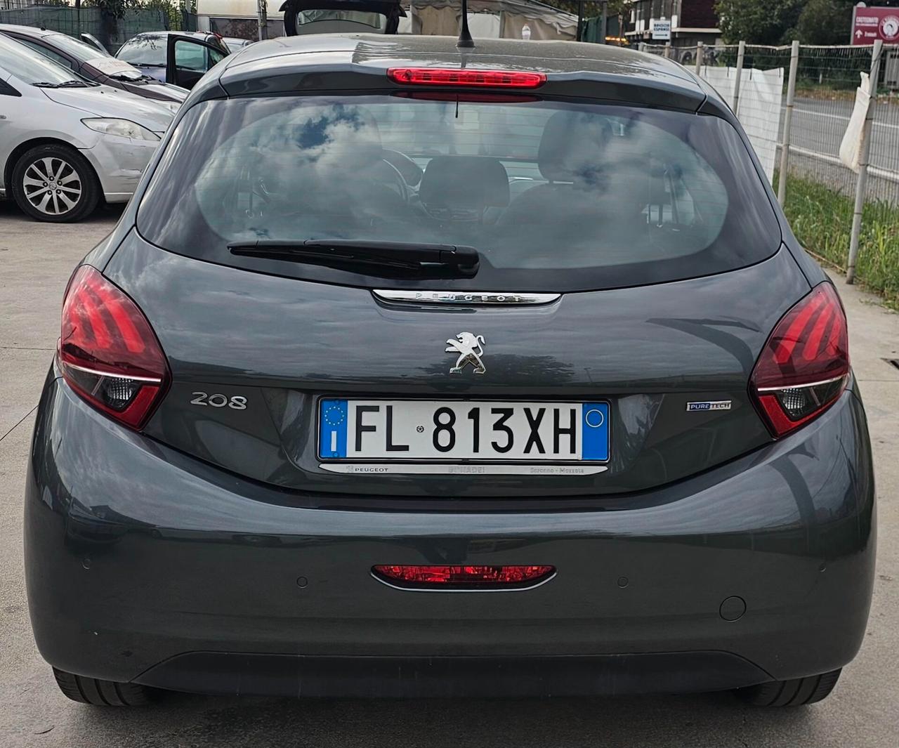 Peugeot 208 PureTech 82 5p. GPL Allure