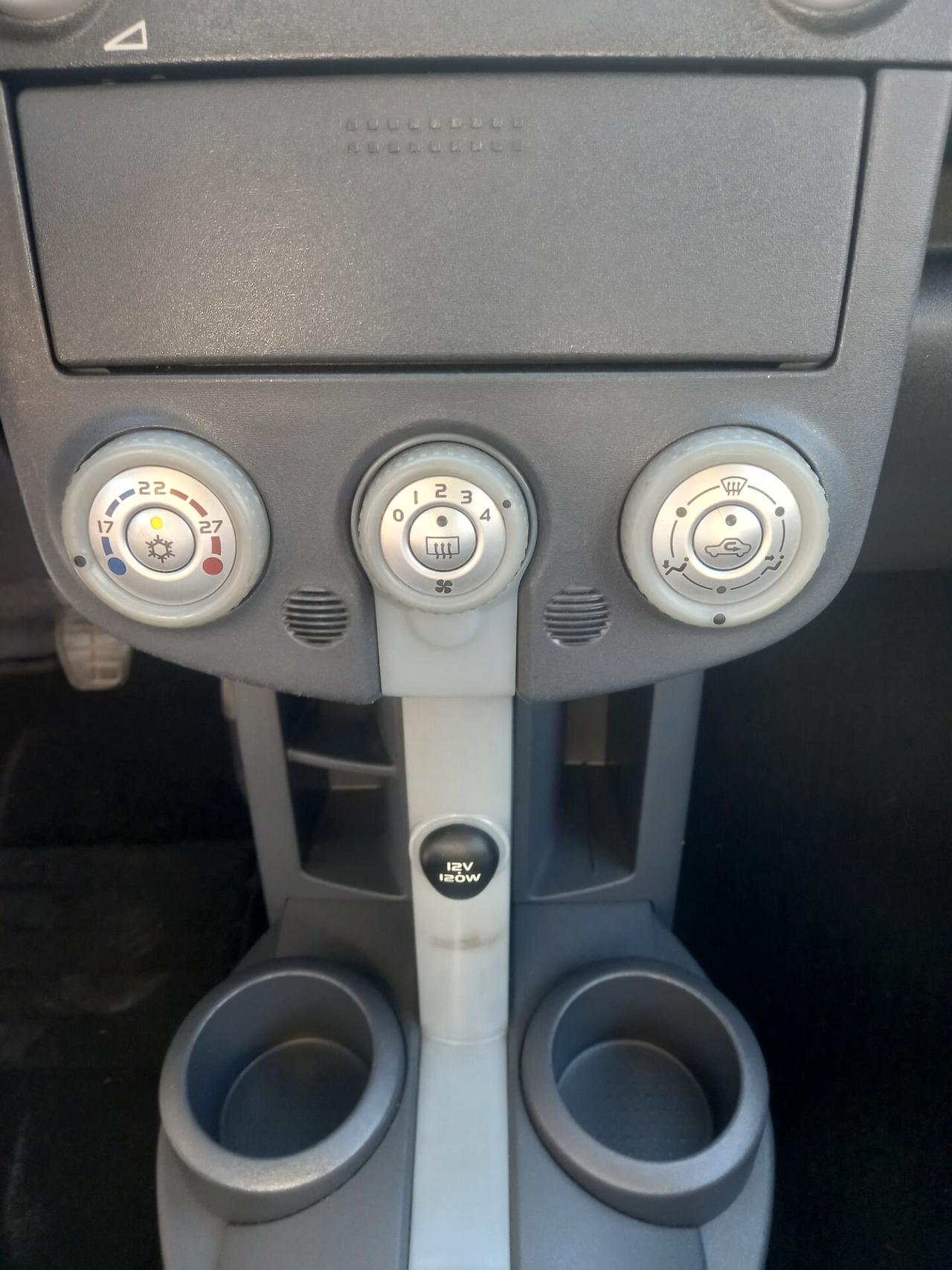 Mitsubishi Colt 1.3 16V 3p. Insport