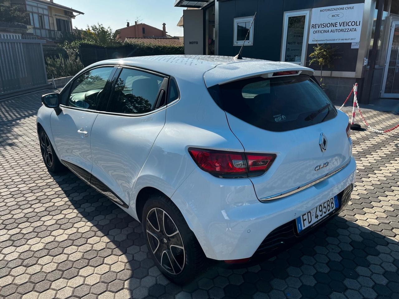 Renault Clio dCi 8V 90CV EDC Start&Stop 5 porte Energy Intens