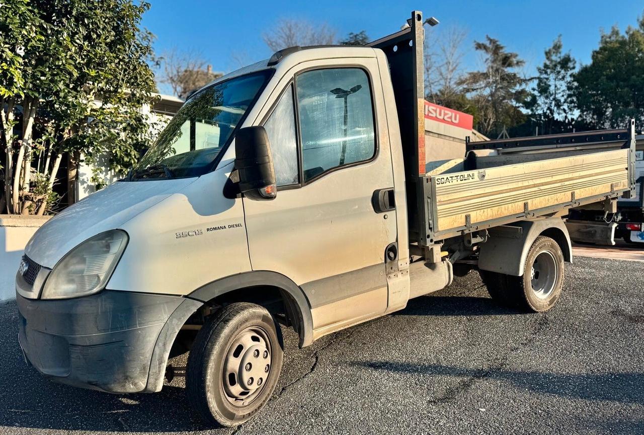 Iveco Daily 35C13 ribaltabile trilat.