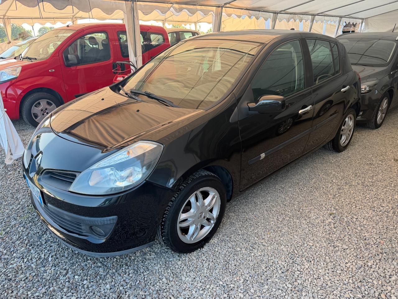 Renault Clio Storia 1.2 5 porte Confort