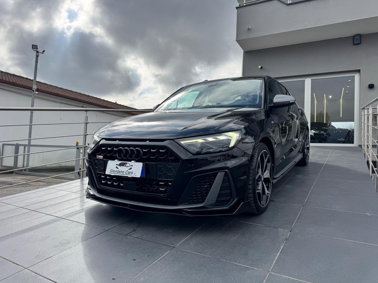 Audi A1 SPB 40 TFSI S tronic S line edition allestimento ABT