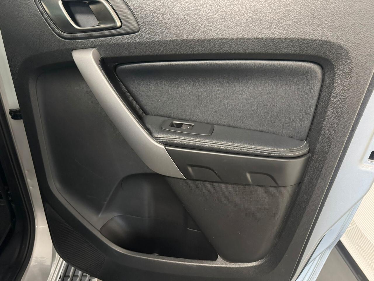 Ford Ranger 2.0 ECOBLUE aut. DC Limited 5 posti