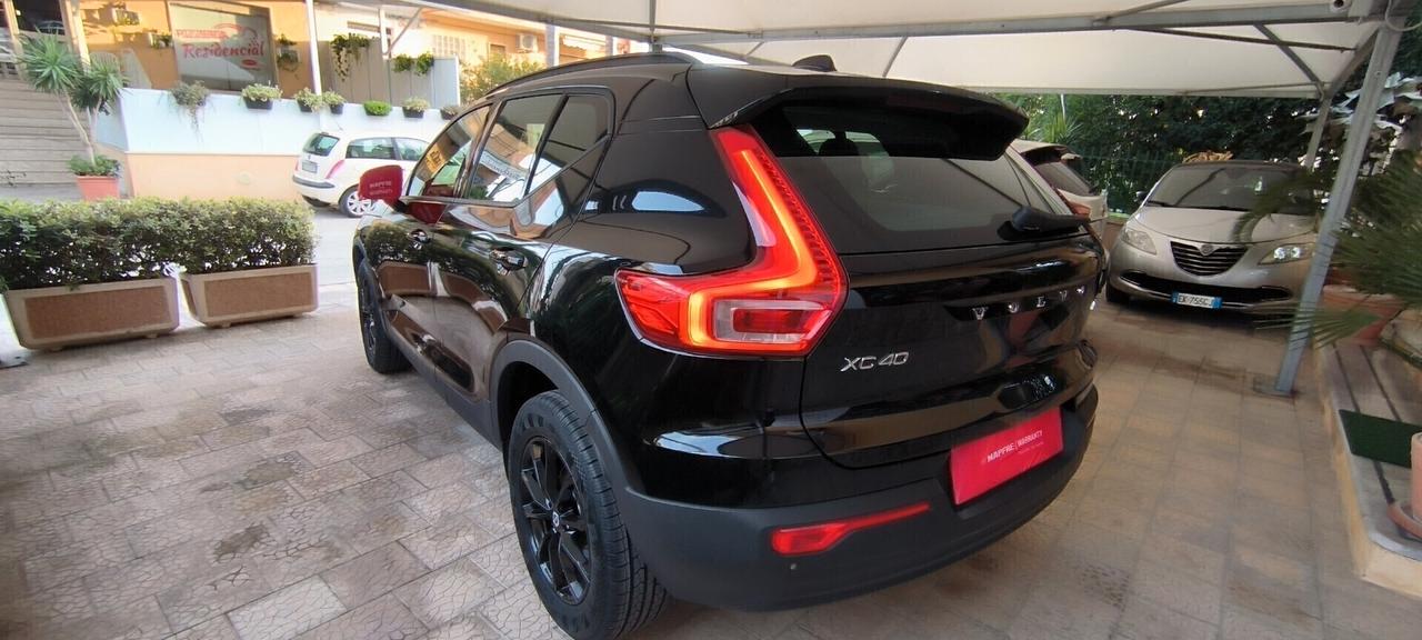 Volvo XC40 D4 AWD Geartronic Momentum