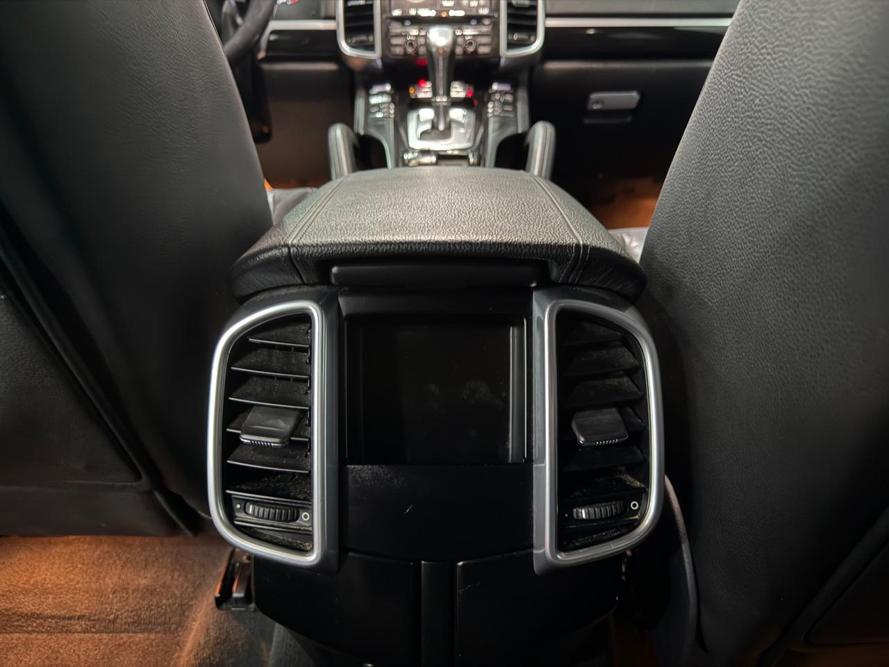 Porsche Cayenne 3.0D 245CV PLATINUM EDITION DA VETRINA2014