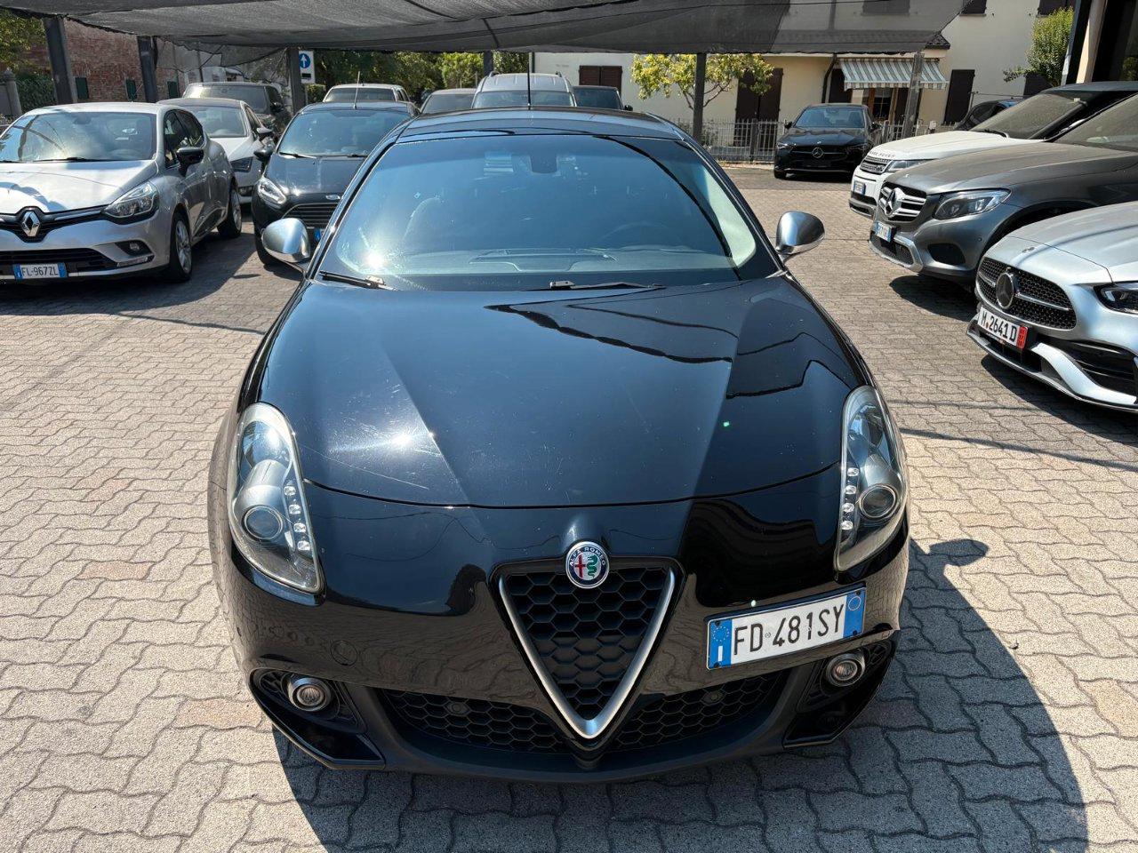 Alfa Romeo Giulietta 1.6 jtdm Super 120cv tct AUTOMATICO OK NEOPATENTATO