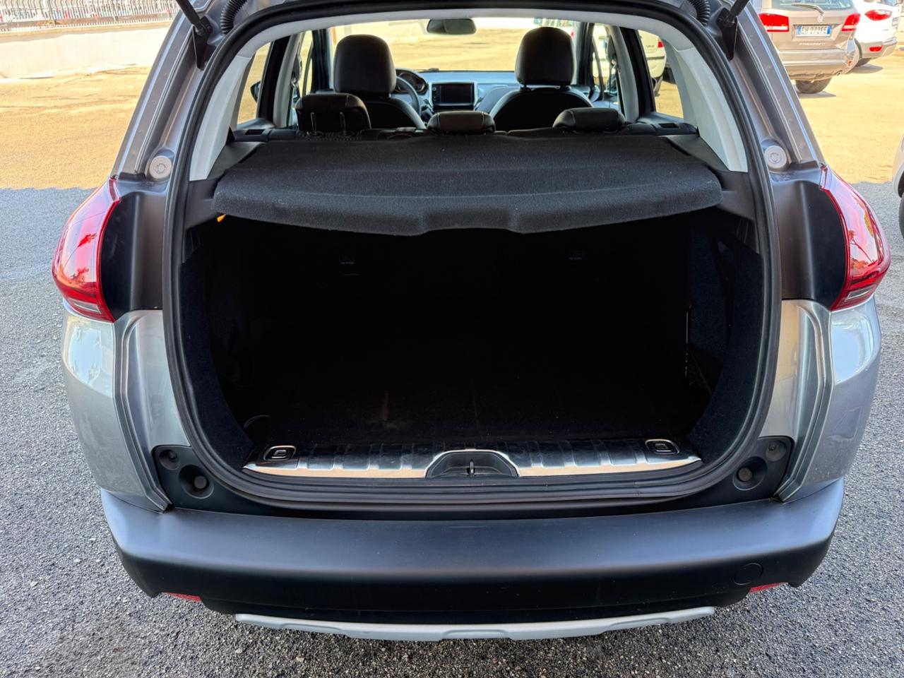 Peugeot 2008 BlueHDi 100 S&S Black Matt