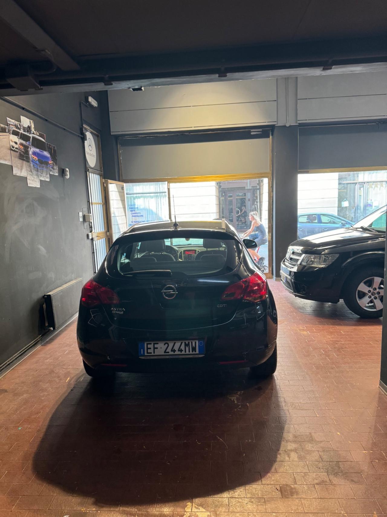 Opel Astra 1.7 CDTI 110CV 5 porte Elective