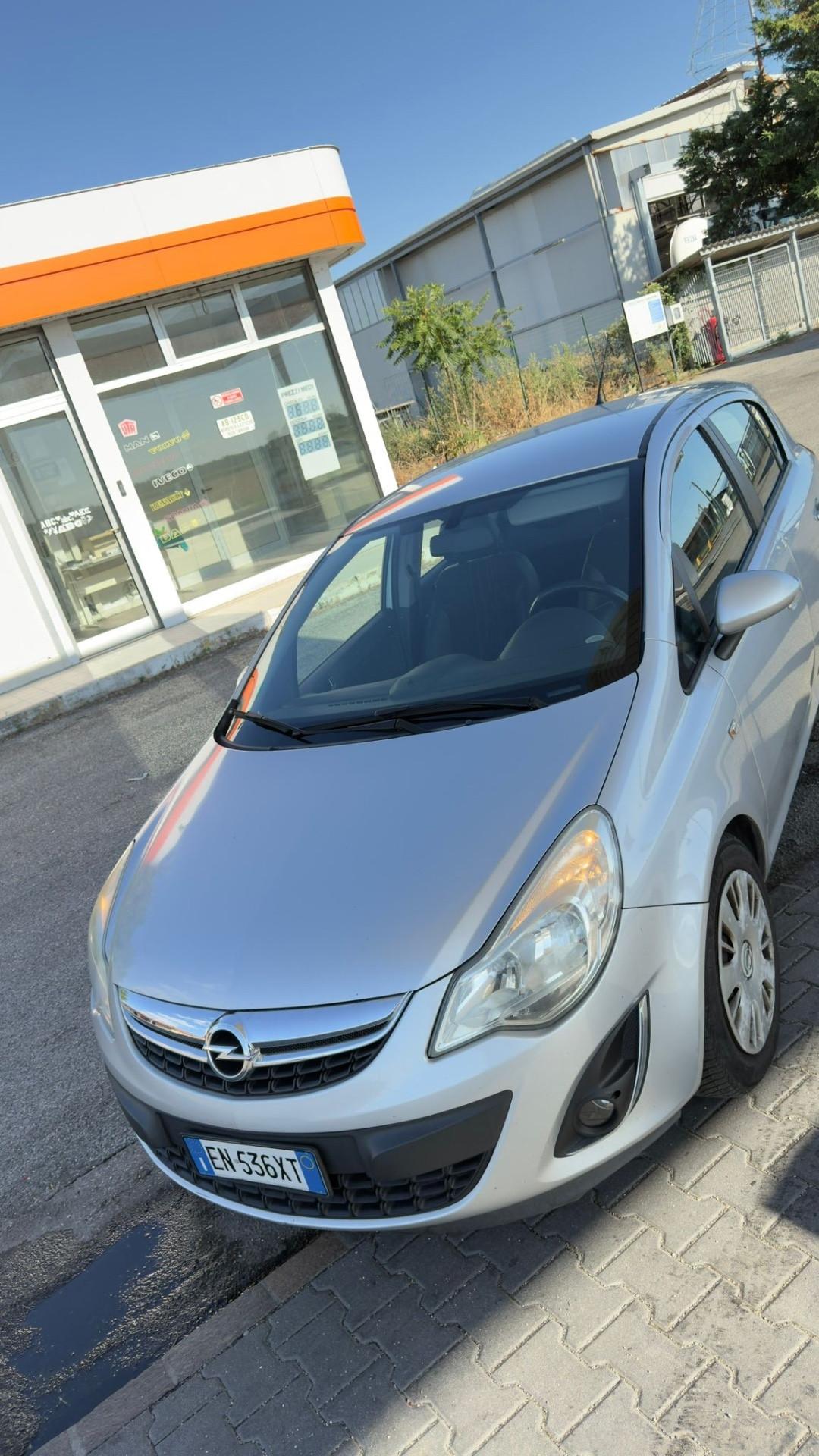 Opel Corsa 1.2 5 porte Edition
