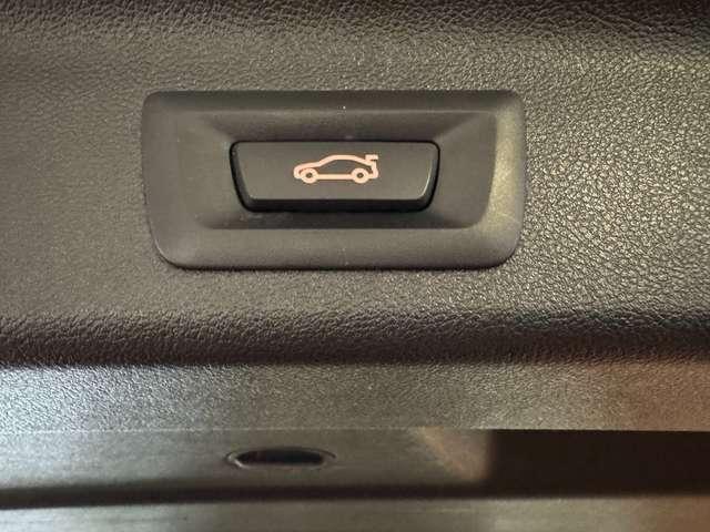 BMW 520 Touring 520d Touring mhev 48V xdrive Business auto