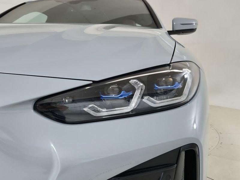 BMW Serie 4 Coupé Serie 4 G22 2020 Coupe Diesel 420d Coupe mhev 48V Msport auto