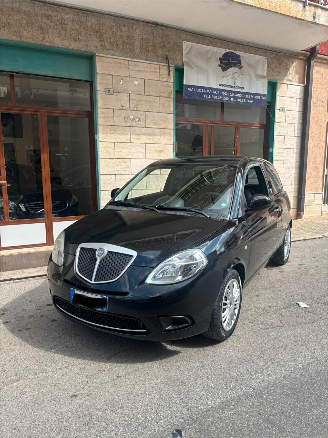 Lancia Ypsilon 1.4 Argento Ecochic GPL