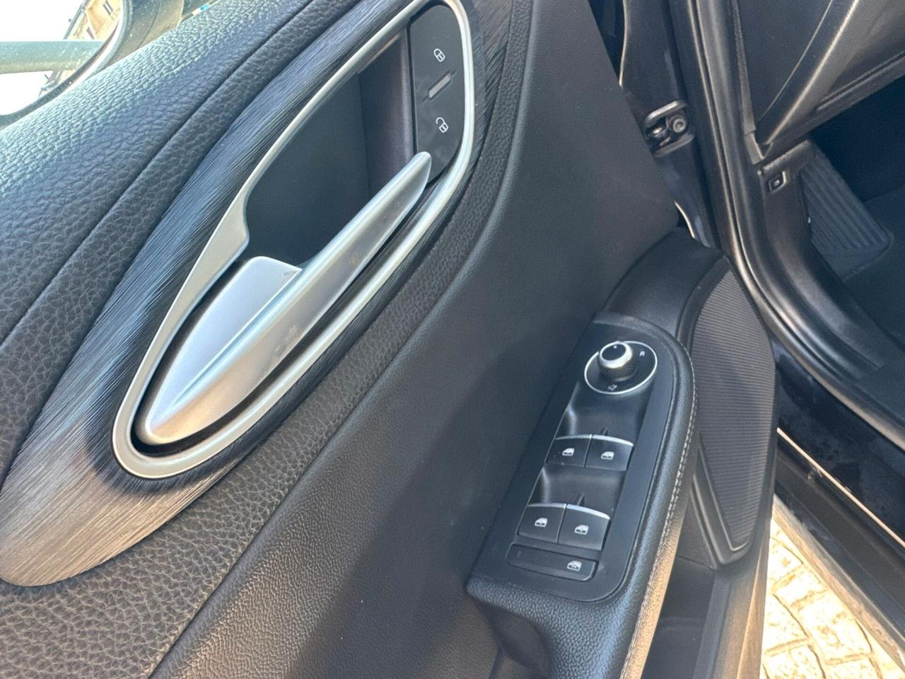 Alfa Romeo Giulia 2.2 Turbodiesel 160 CV Automatica Garanzia