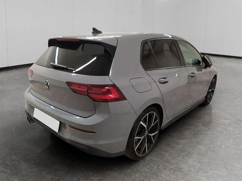 Volkswagen Golf 2.0 tdi GTD 200cv dsg