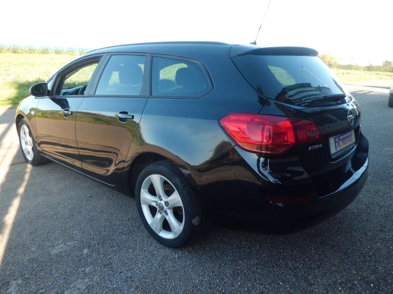 Opel Astra 1.7 CDTI 110CV Sports Tourer Elective