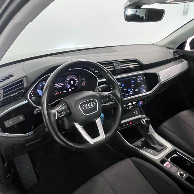 AUDI Q3 35 TDI quattro S tronic Business