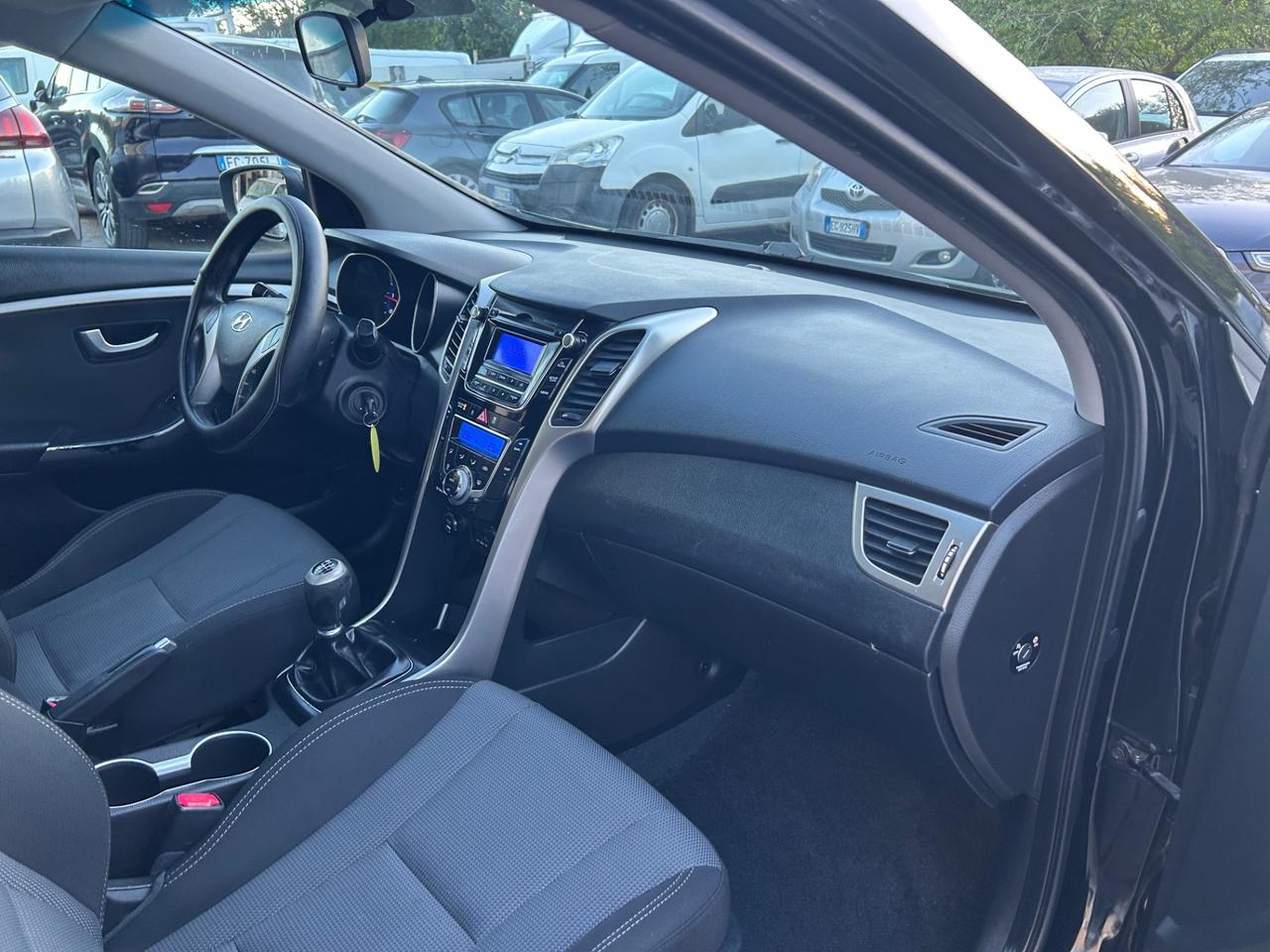 Hyundai i30 1.6 CRDi 5p. 150000km