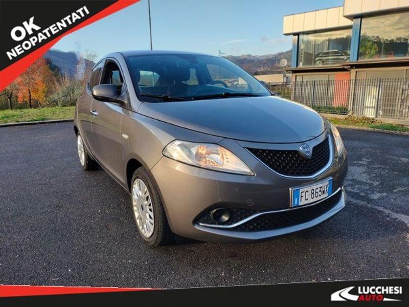 Lancia Ypsilon 1.2 69 CV 5 porte Gold GPL!!