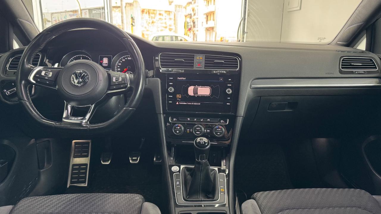 Volkswagen Golf 1.6 TDI 115 CV 5p. R-Line