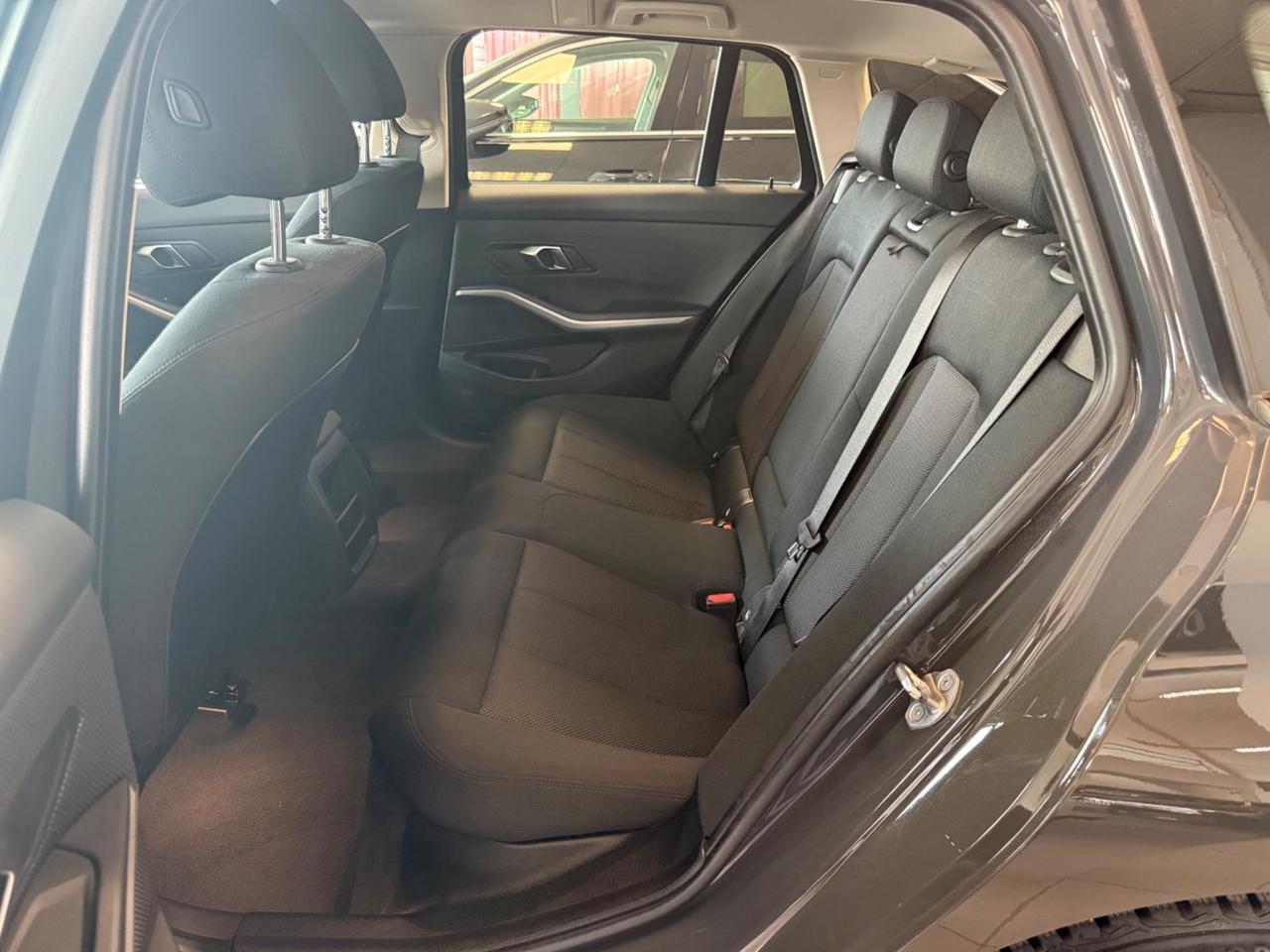 Bmw 320 320e Touring Business Advantage