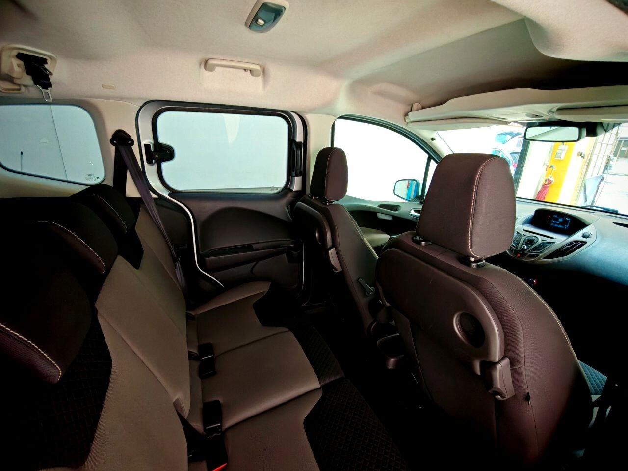Ford Tourneo Courier 1.0 Titanium EcoBoost 100cv