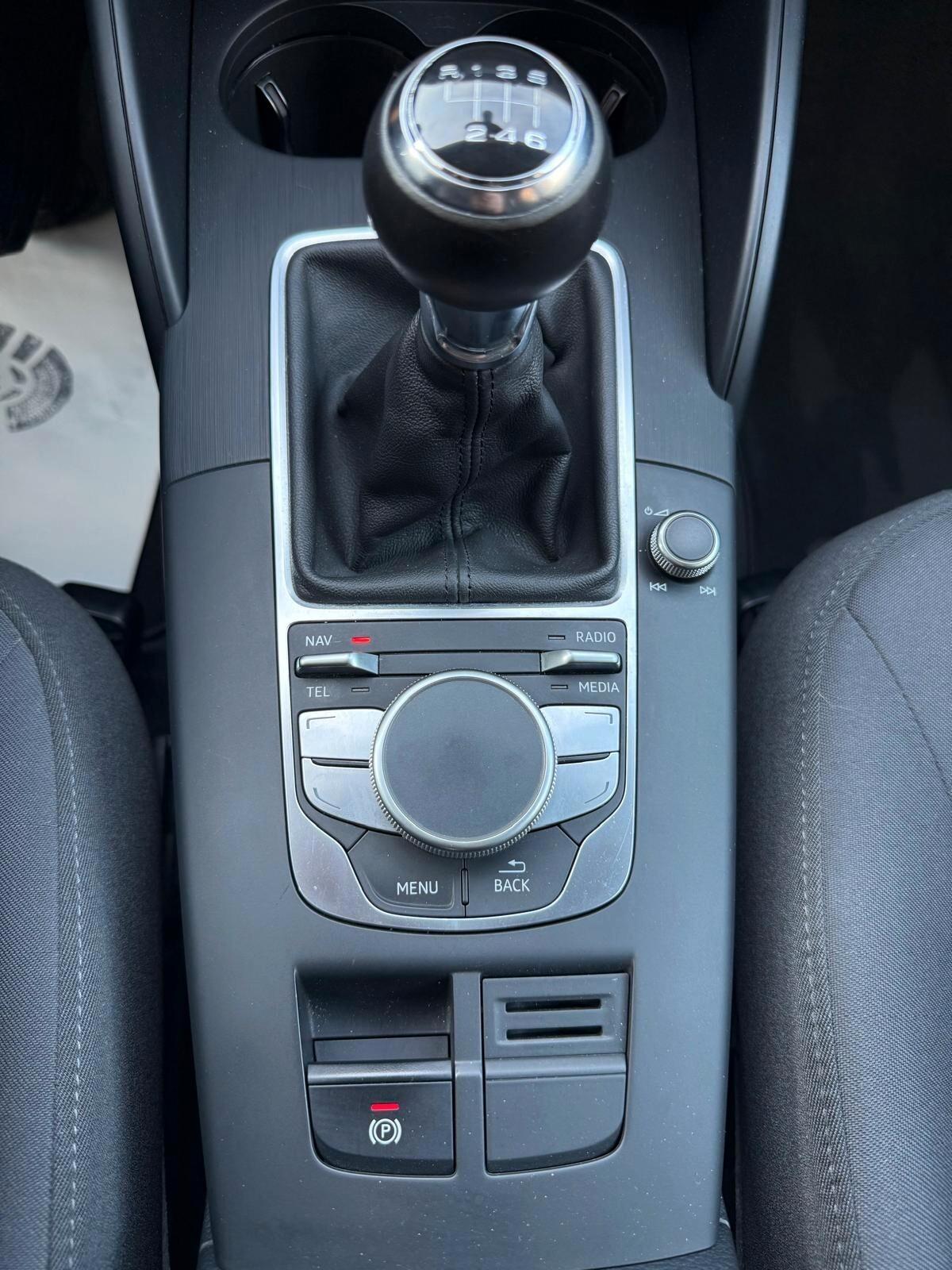 Audi A3 SPB 1.6 TDI 105 CV CR Attraction ***OK PER NUOVI NEOPATENTATI***