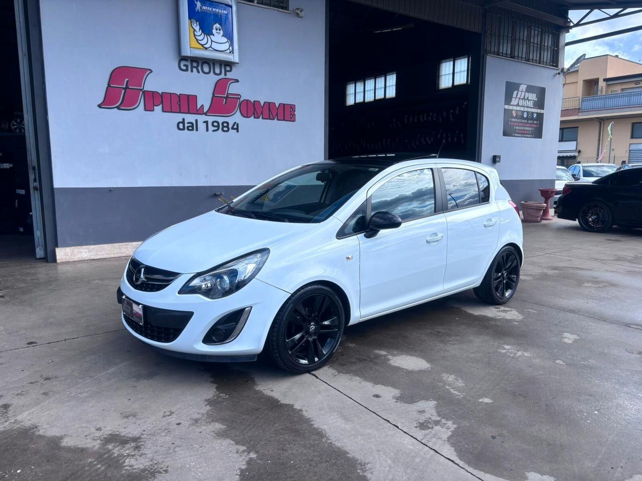 Opel Corsa 1.2 5 porte Cosmo