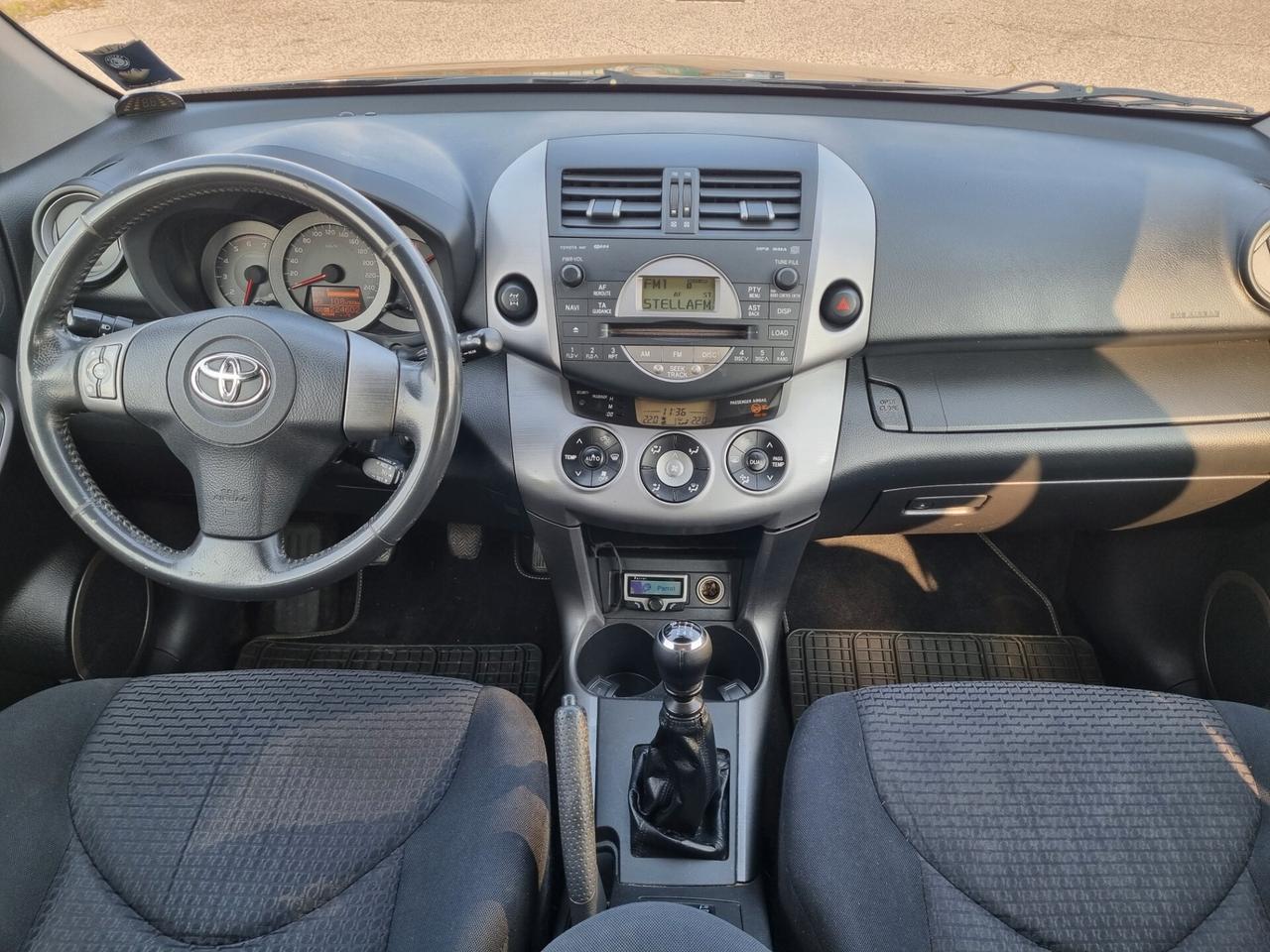 Toyota RAV 4 RAV4 2.2 D-4D 177 CV Luxury