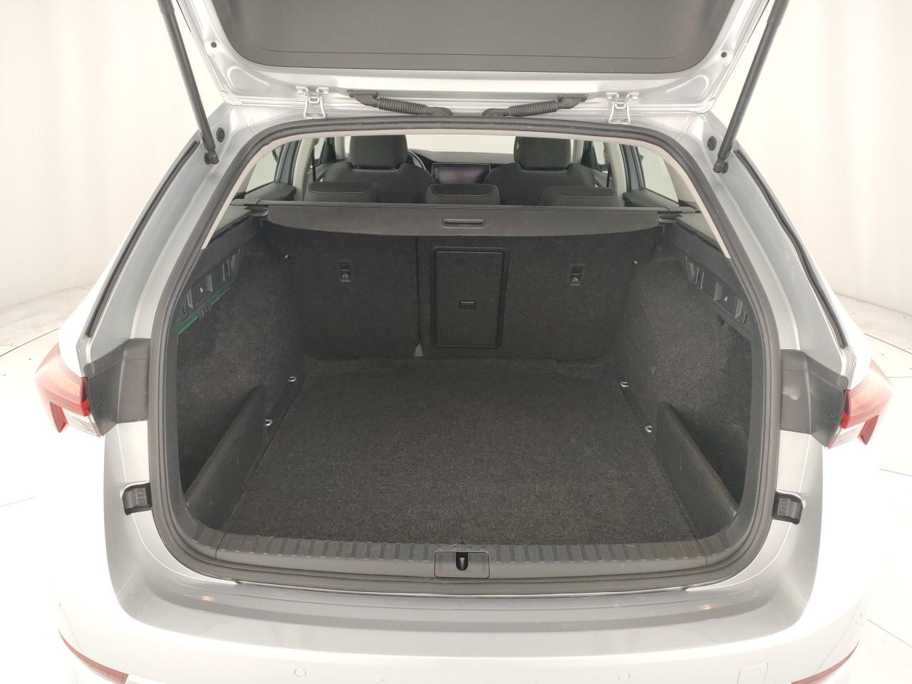 SKODA Octavia Wagon 1.0 tsi Executive