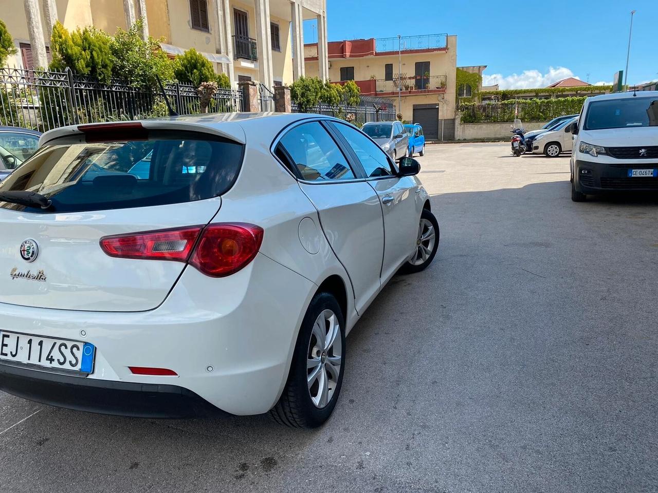 Alfa Romeo Giulietta 1.6 JTDm-2 105 CV Progression