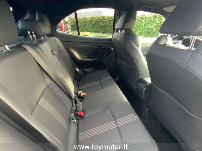 Toyota Yaris Cross 1.5 Hybrid 5p. E-CVT AWD-i Adventure